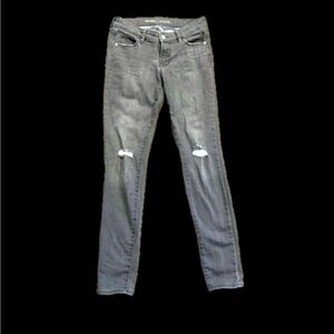 Old Navy gray Rockstar low rise tapered jeans size 6